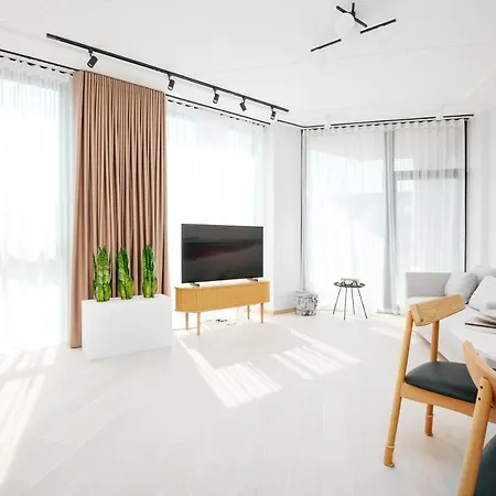 Apartment Getaway In The Center. Keyless Parnu