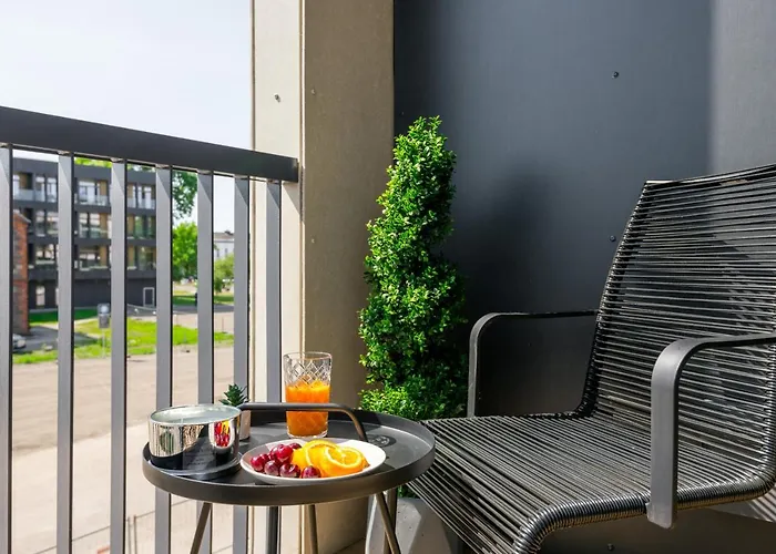 Appartamento Getaway In The Center. Keyless Pärnu